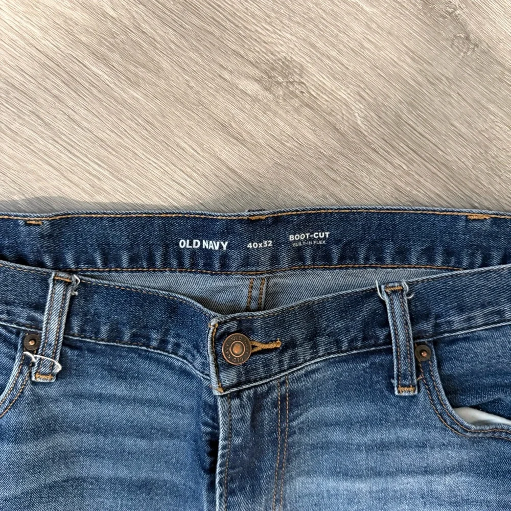 Old Navy Men's Relaxed Fit Dark Blue Jeans